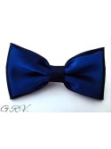 Dvisluoksnė tamsiai mėlyna peteliškė