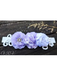 Šviesiai violetinės ir baltos spalvų galvajuostė